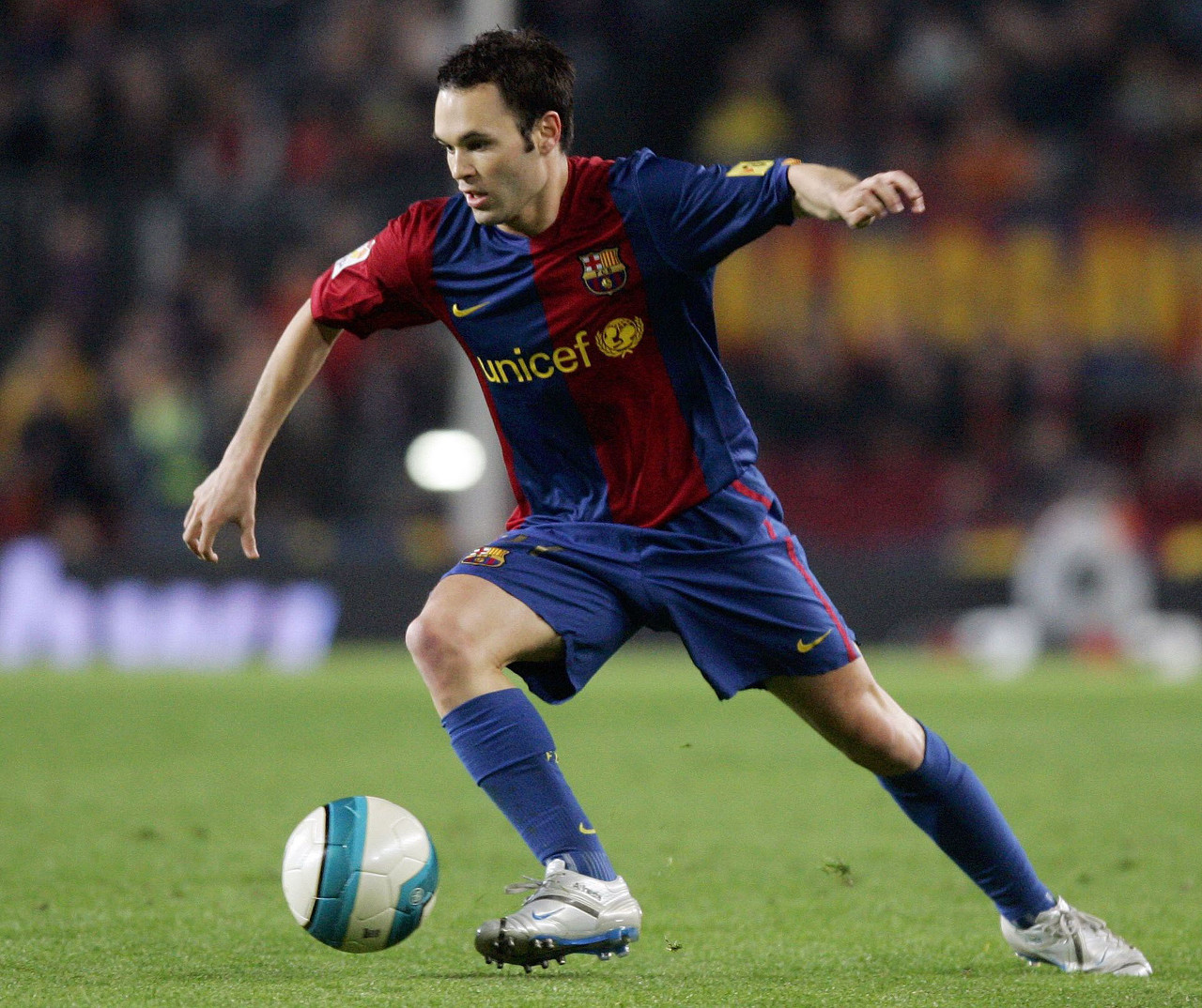 律委员会做 律委员会做